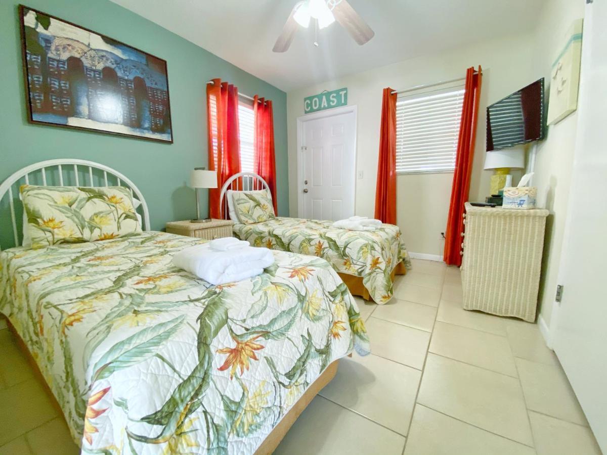Beachtrail Lodging Clearwater Beach Exterior photo