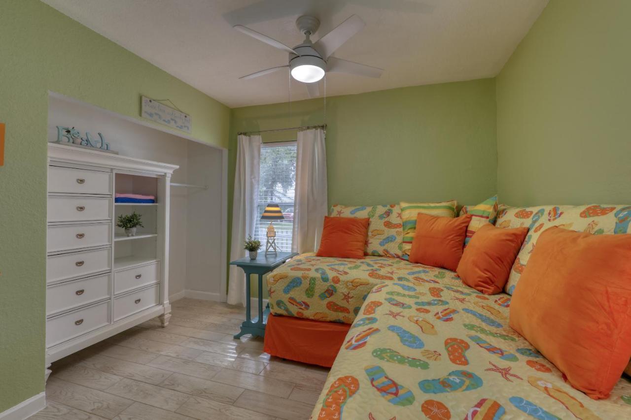 Beachtrail Lodging Clearwater Beach Exterior photo